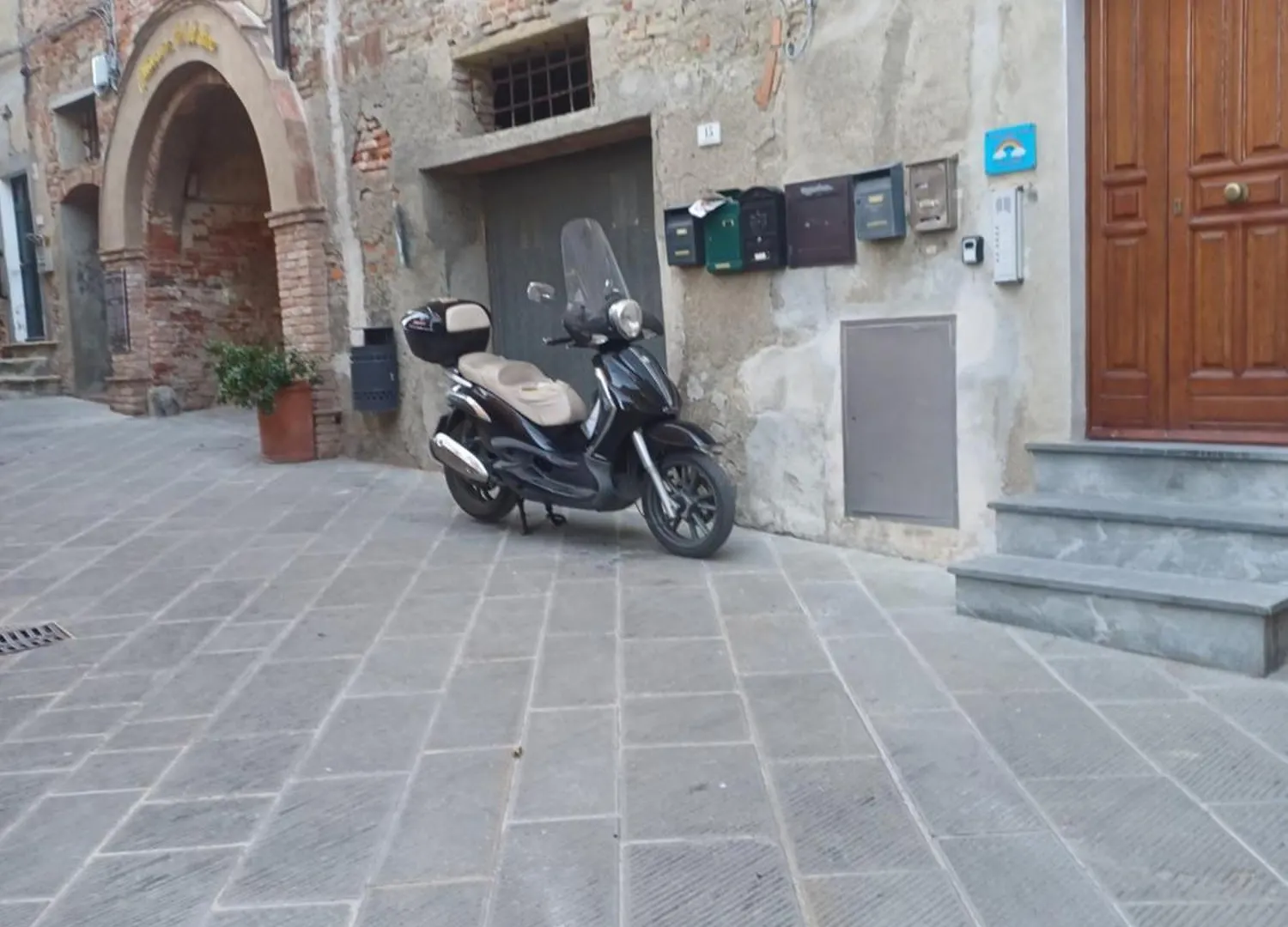 Il Paradiso Sotto Le Nuvole Peccioli